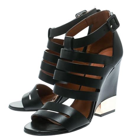 Givenchy sandals size 35